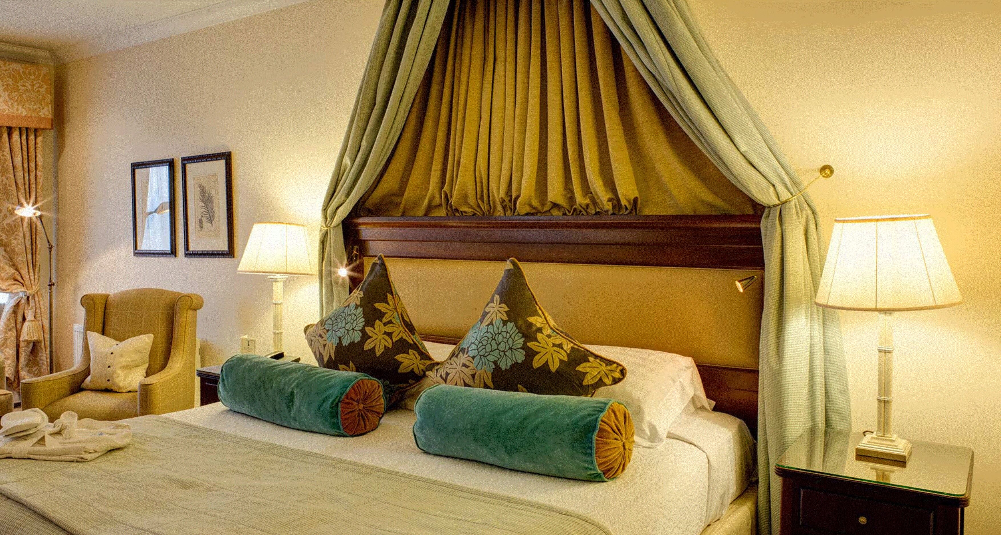 in-room safe, desk, soundproofing, iron/ironing board