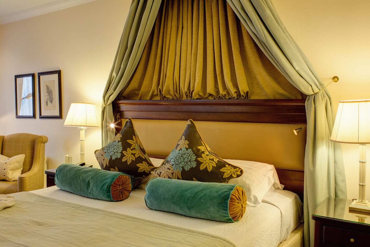 in-room safe, desk, soundproofing, iron/ironing board
