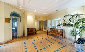 Steam room 