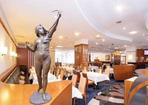 Frühstück, Mittagessen, Abendessen, internationale Küche