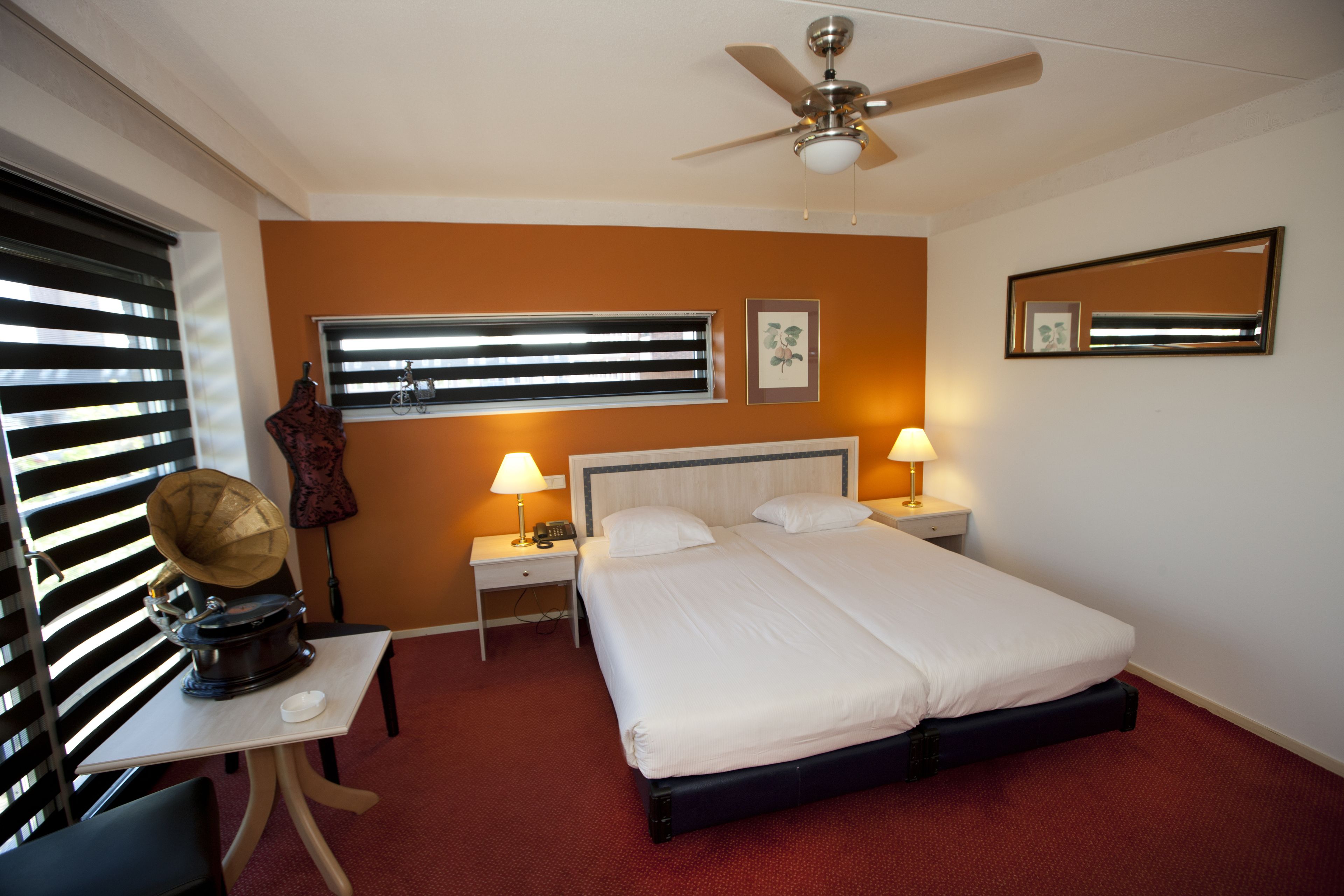 minibar, in-room safe, desk, blackout curtains