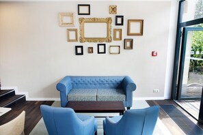 Sala de estar en el lobby