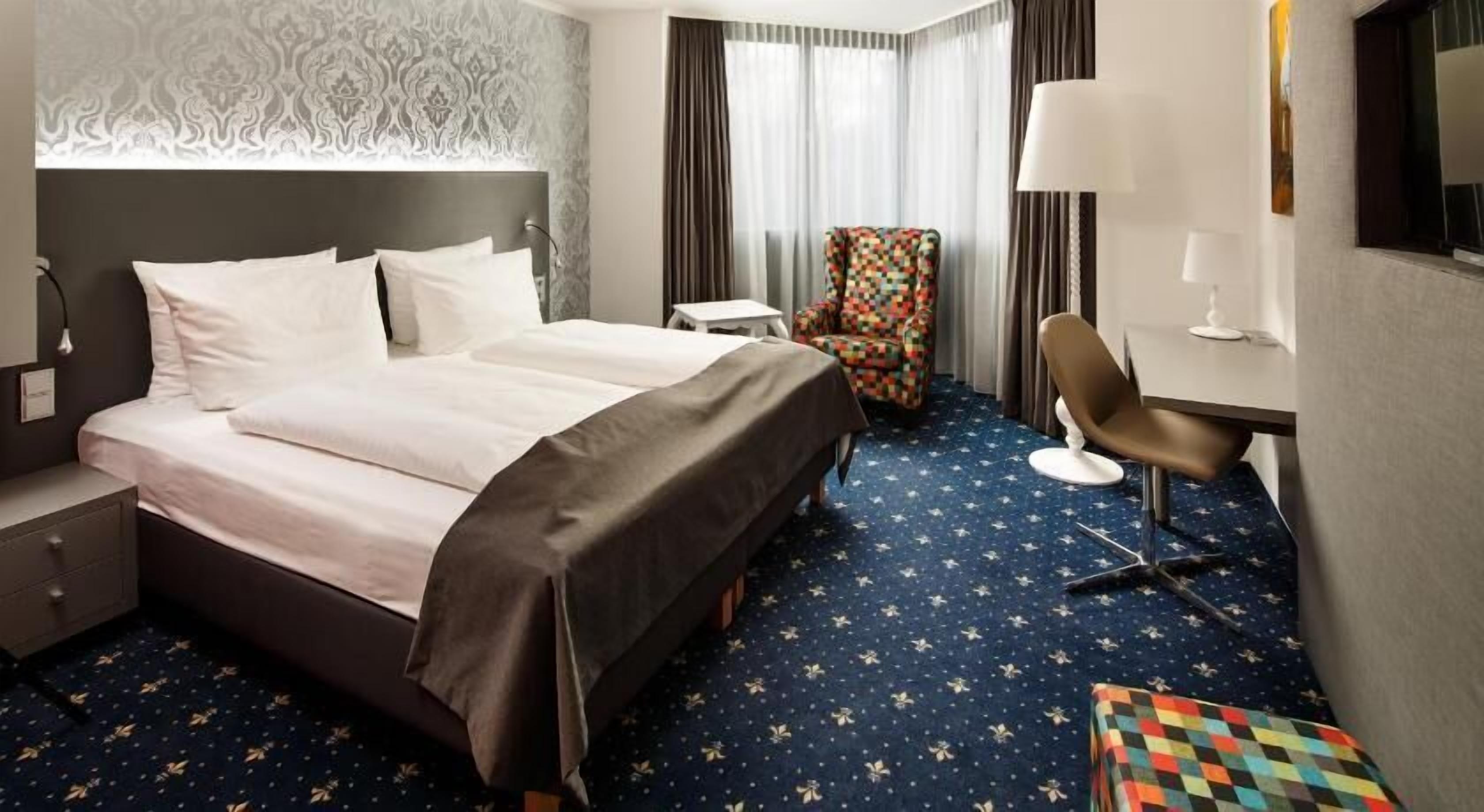 Blackout curtains, soundproofing, free WiFi, bed sheets