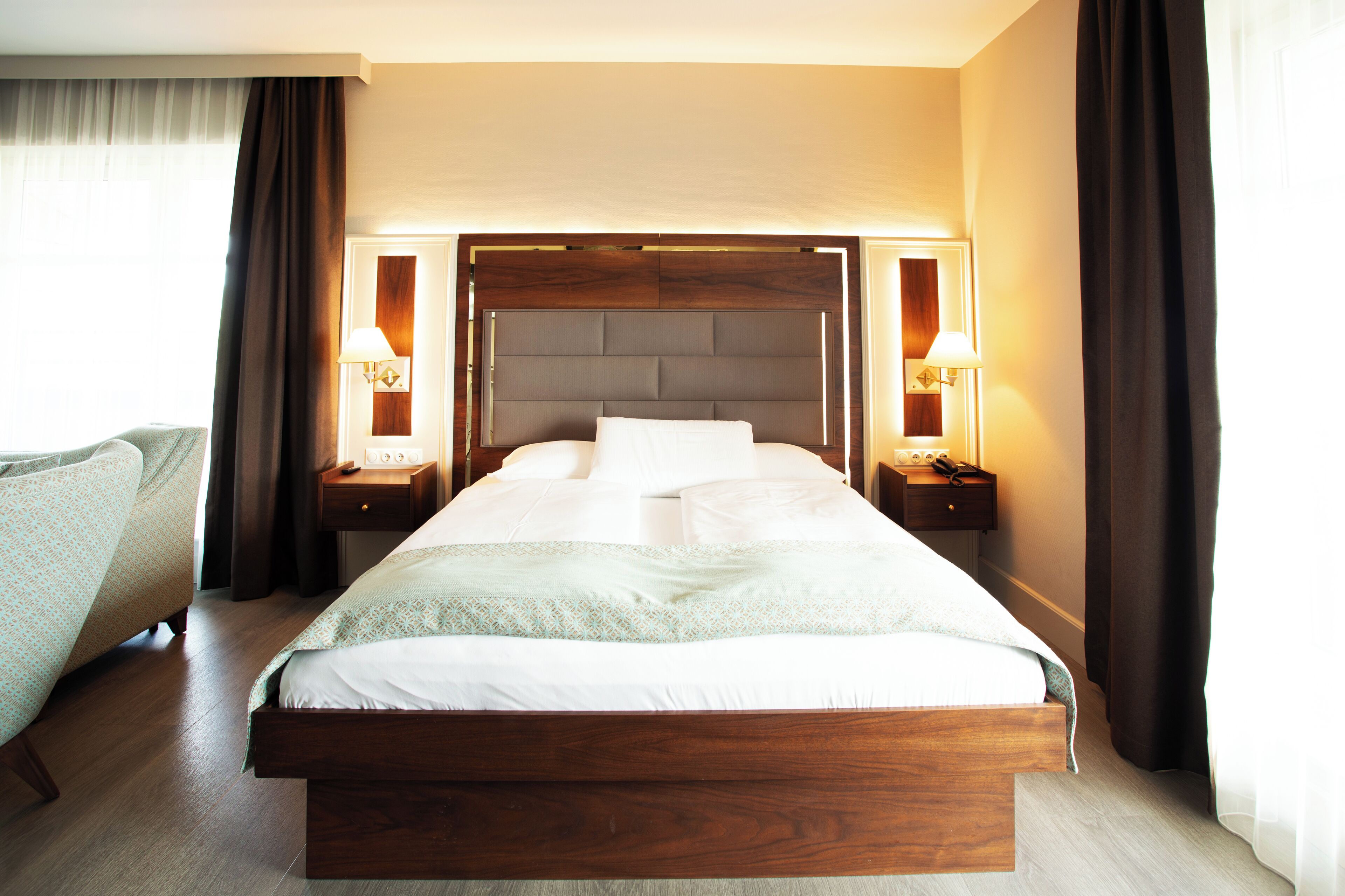 deluxe suite | 1 bedroom, hypo-allergenic bedding, down duvets, free minibar