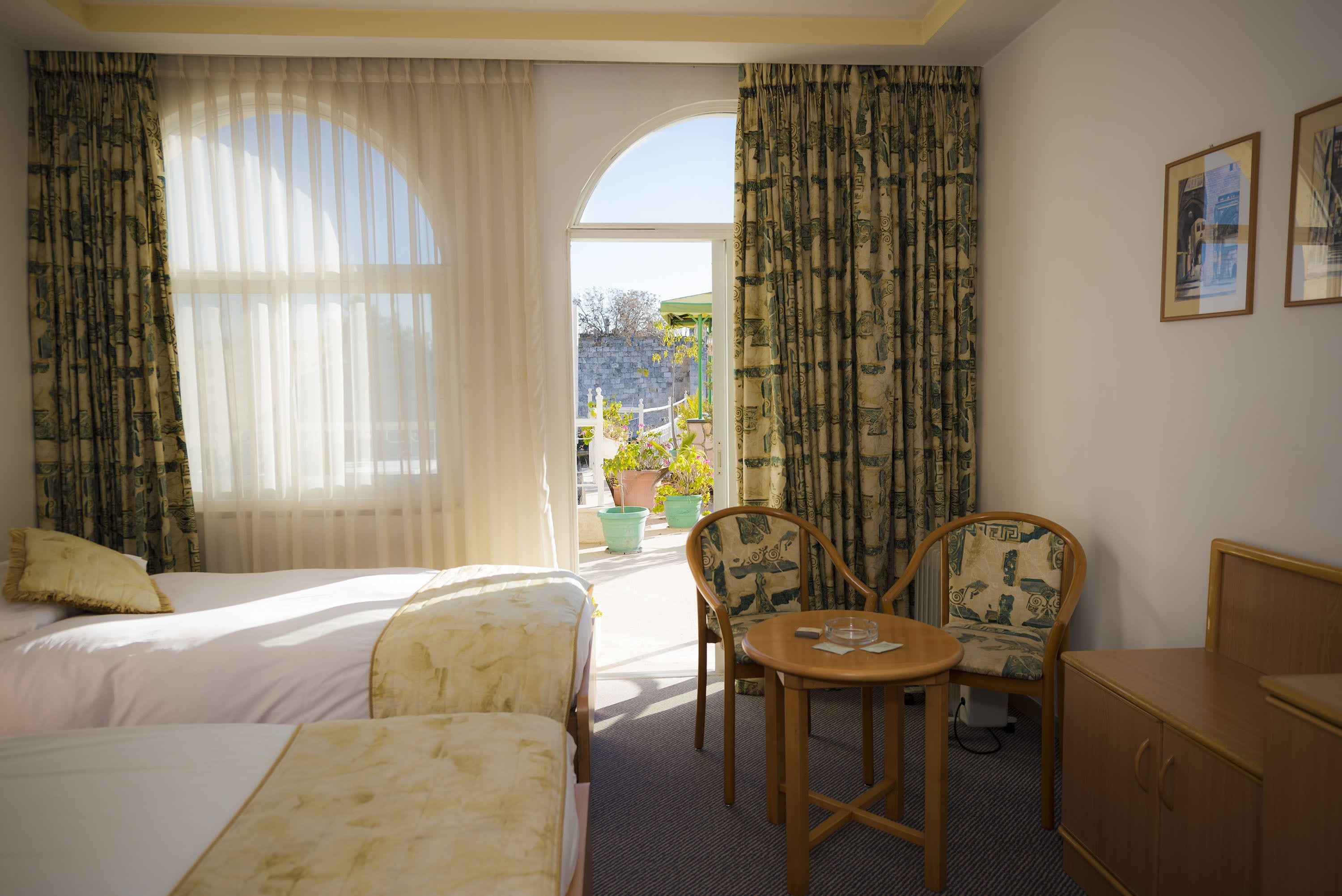 Standard Double or Twin Room | In-room safe, blackout drapes, soundproofing, free WiFi