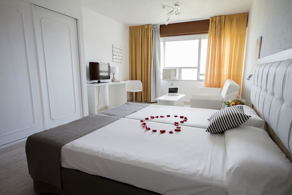 Chambre Standard Double ou avec lits jumeaux