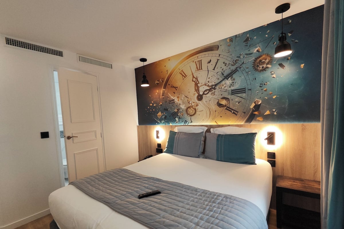 Comfort Room | Premium bedding, in-room safe, individually decorated