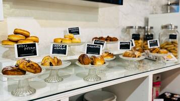 Daily buffet breakfast for a fee