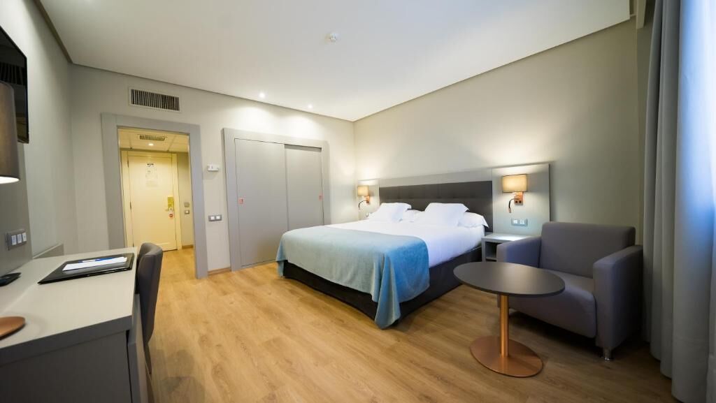 Dobbeltrom – superior | Minibar, lydisolert, wi-fi (inkludert) og sengetøy