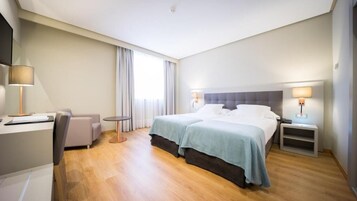 Standard Twin Room | Minibar, soundproofing, free WiFi, bed sheets