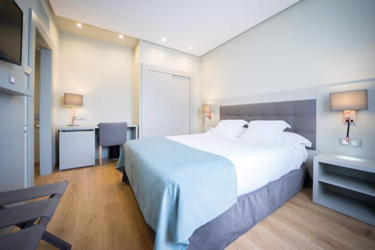 Enkeltrom | Minibar, lydisolert, wi-fi (inkludert) og sengetøy