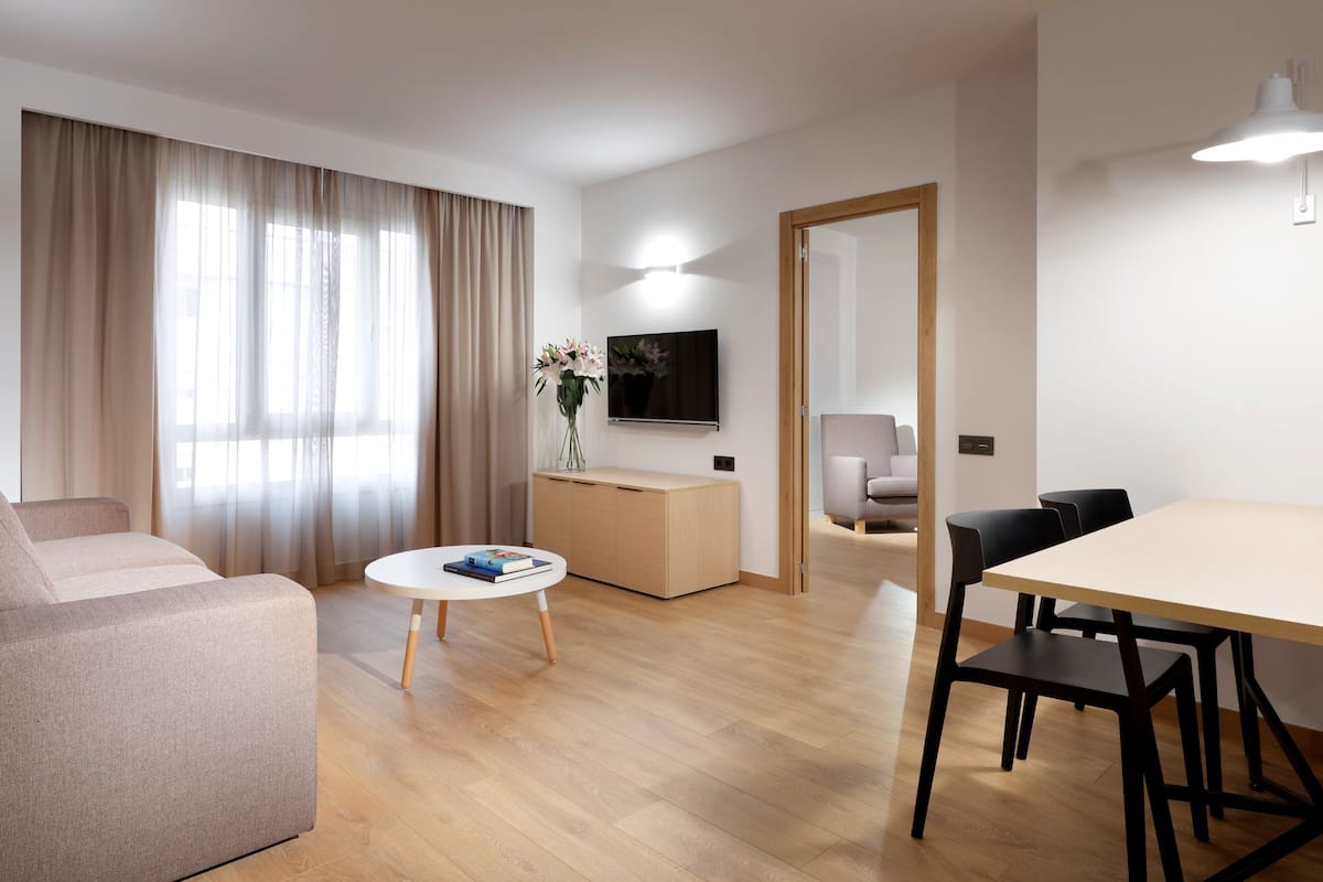 Apartment, 2 Bedrooms | 1 bedroom, in-room safe, desk, blackout curtains