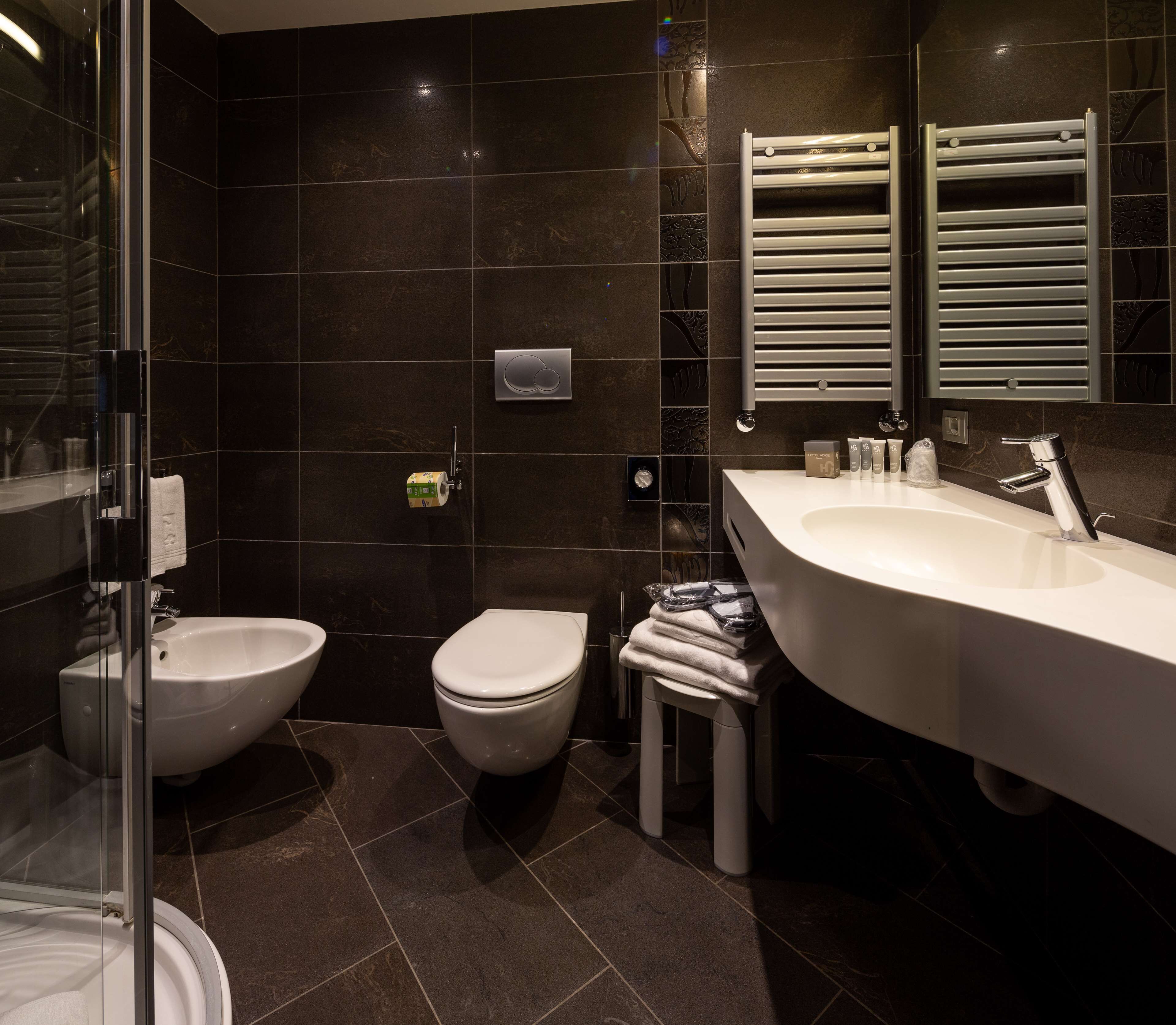 classic room, 1 king bed | bathroom | rainfall showerhead, free toiletries, hair dryer, bidet