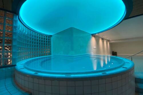 Sale per trattamenti di coppia, sauna, vasca idromassaggio, bagno turco