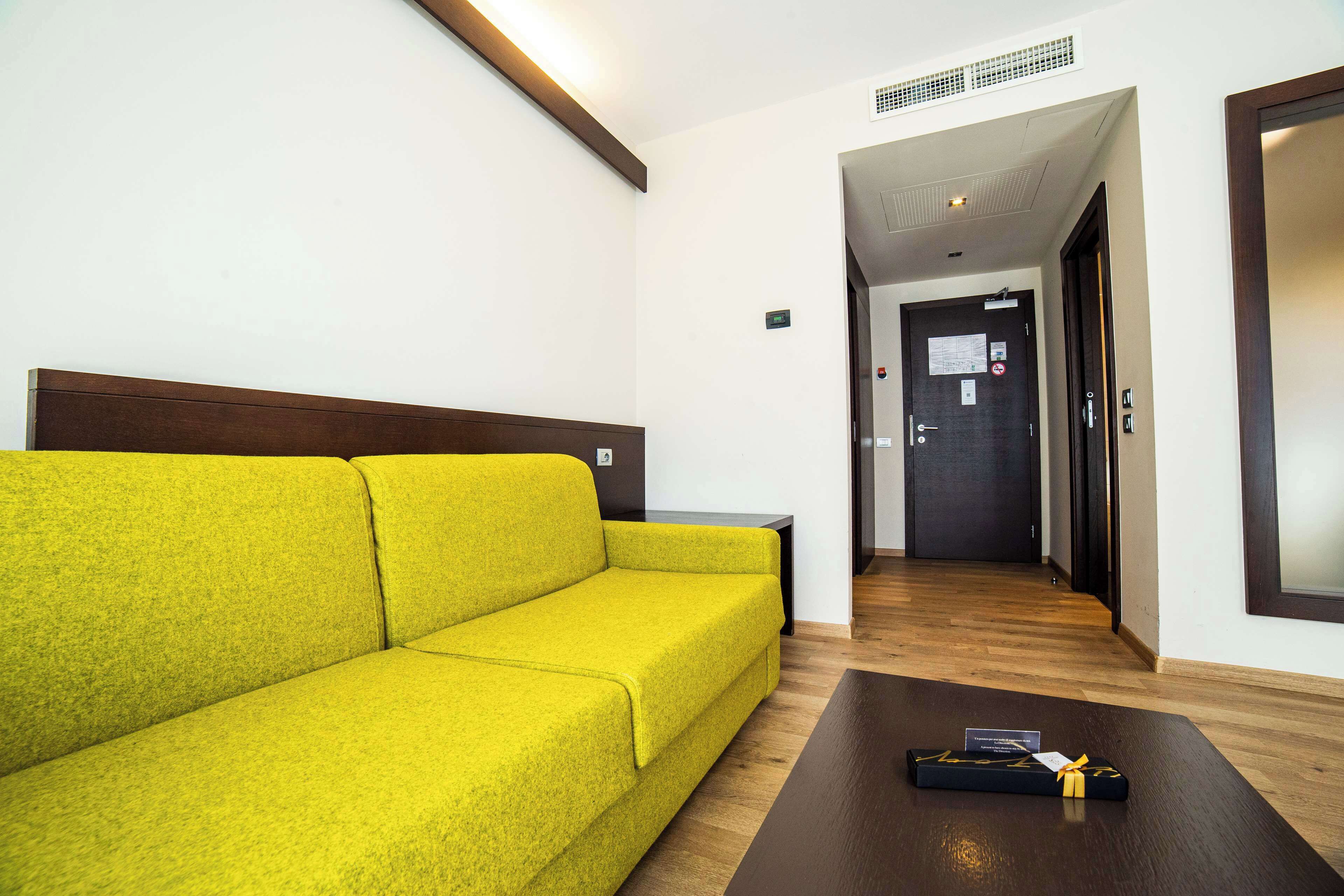 junior suite,1 king bed, non-smoking,balcony (with sofabed) and hot tub, including access to spa | 1 bedroom, premium bedding, down duvets, minibar