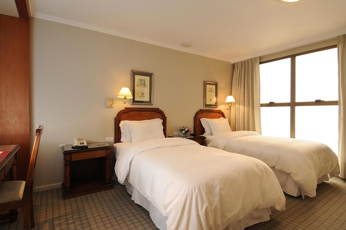 Ropa de cama de alta calidad, cubrecamas y colchones con pillow-top