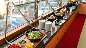 Japansk frokost hver dag (mot et tillegg)