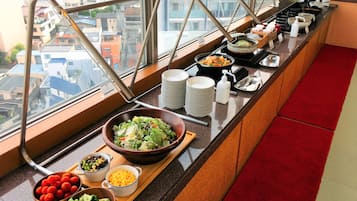 Japansk morgenmad hver dag mod et gebyr
