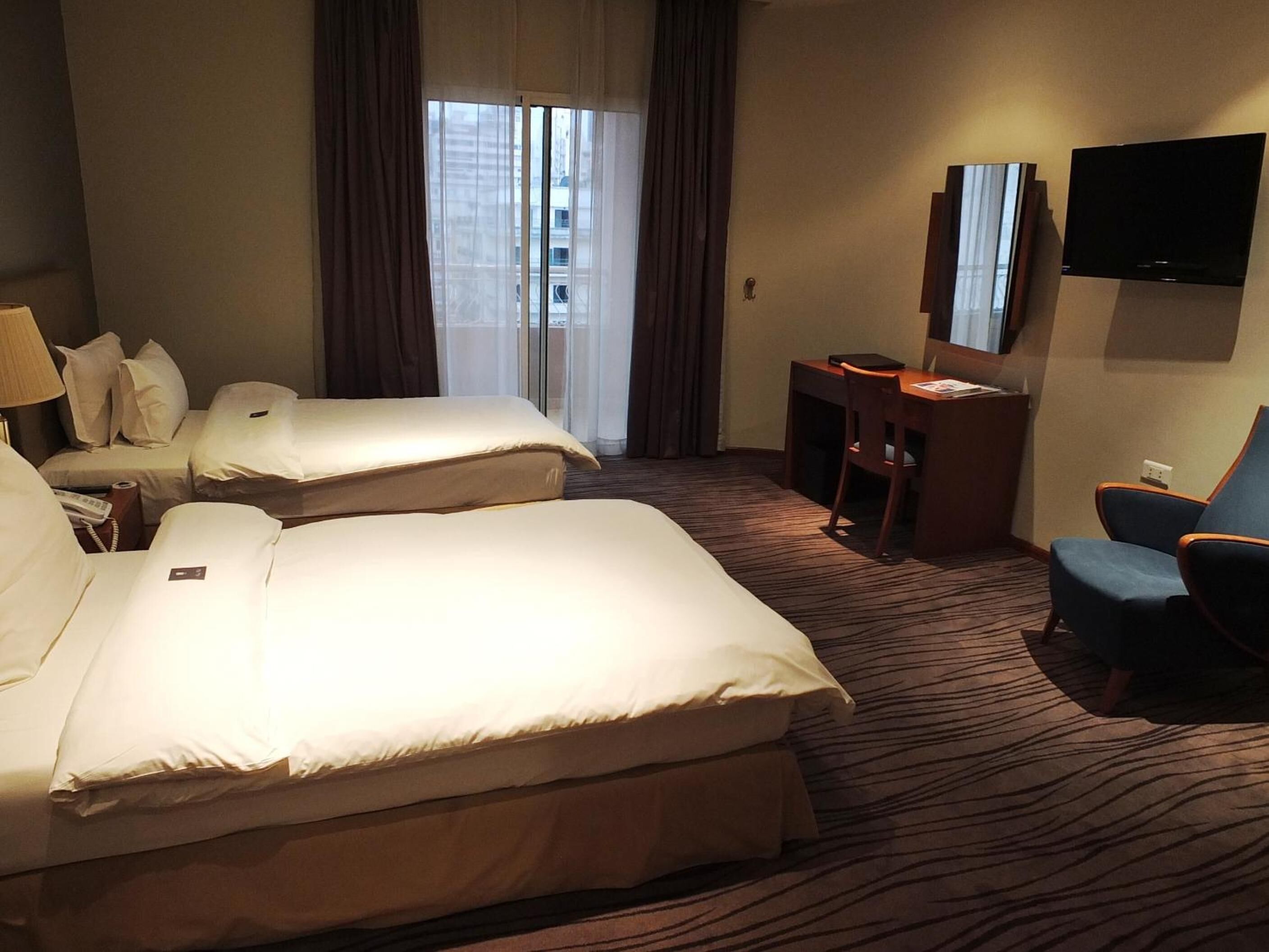 Photo - Plaza Hotel Beirut