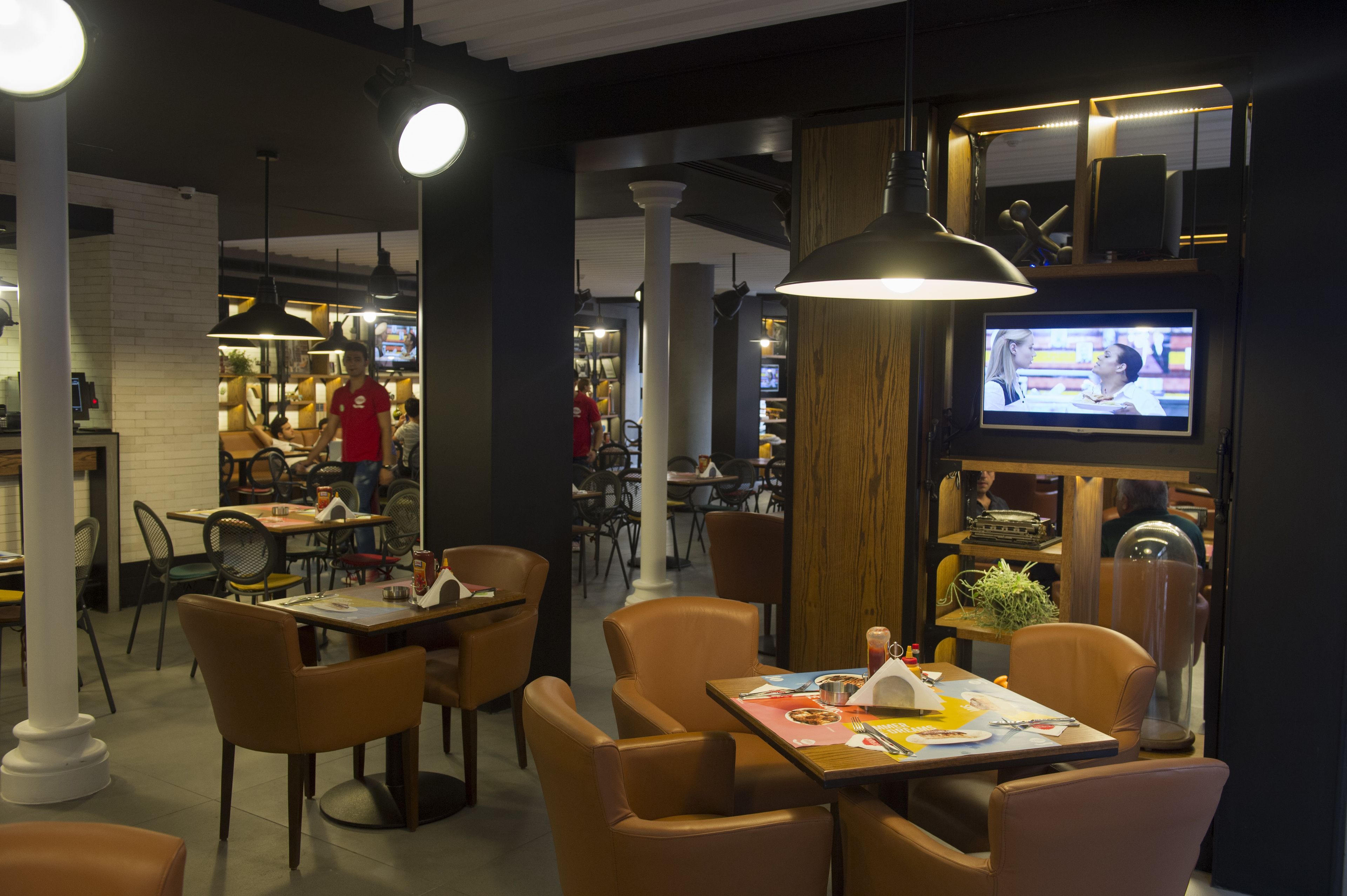 Breakfast, lunch, dinner served; international cuisine 