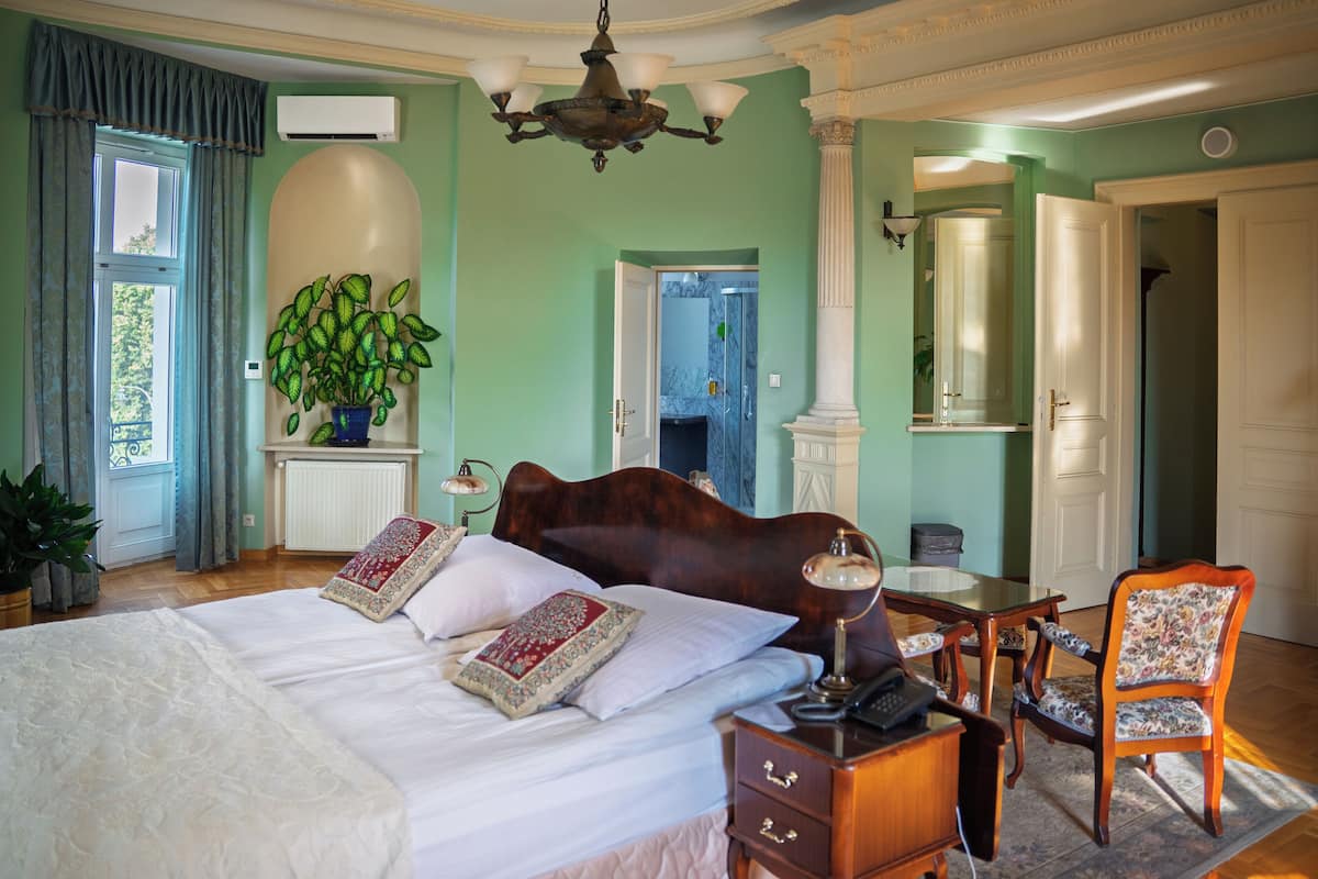 Chambre Deluxe double | 1 chambre, coffre-fort, bureau, accĂšs au Wi-Fi (inclus)