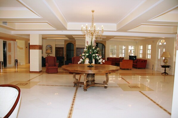 Lobby - Crithoni's Paradise Hotel (Leros)