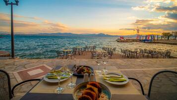 4 restaurants, breakfast, lunch, dinner served; Mediterranean cuisine