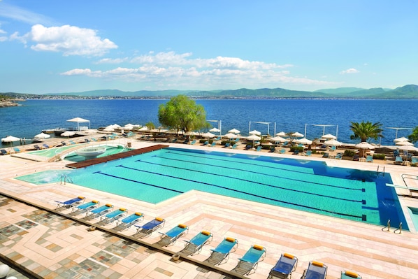 Indoor pool, outdoor pool, sun loungers