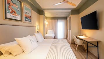 Minibar, Zimmersafe, Schreibtisch, laptopgeeigneter Arbeitsplatz