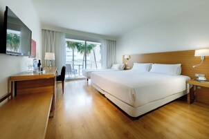 Minibar, caja fuerte, espacio para trabajar con un portátil