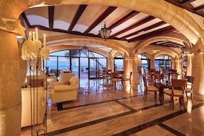 Snack bar
