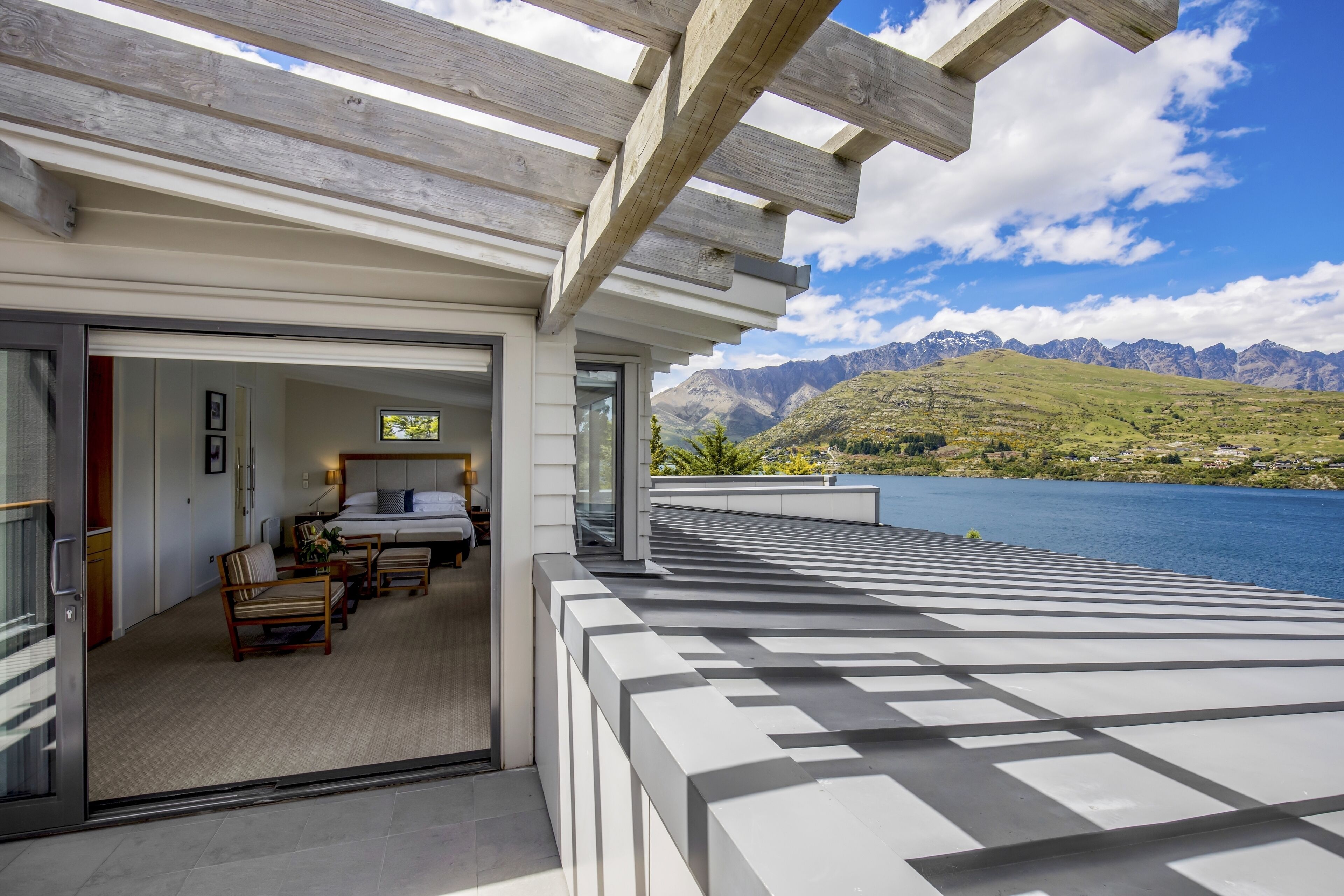 Executive Penthouse, 2 Bedrooms, Lake View | Premium bedding, minibar, in-room safe, individually decorated