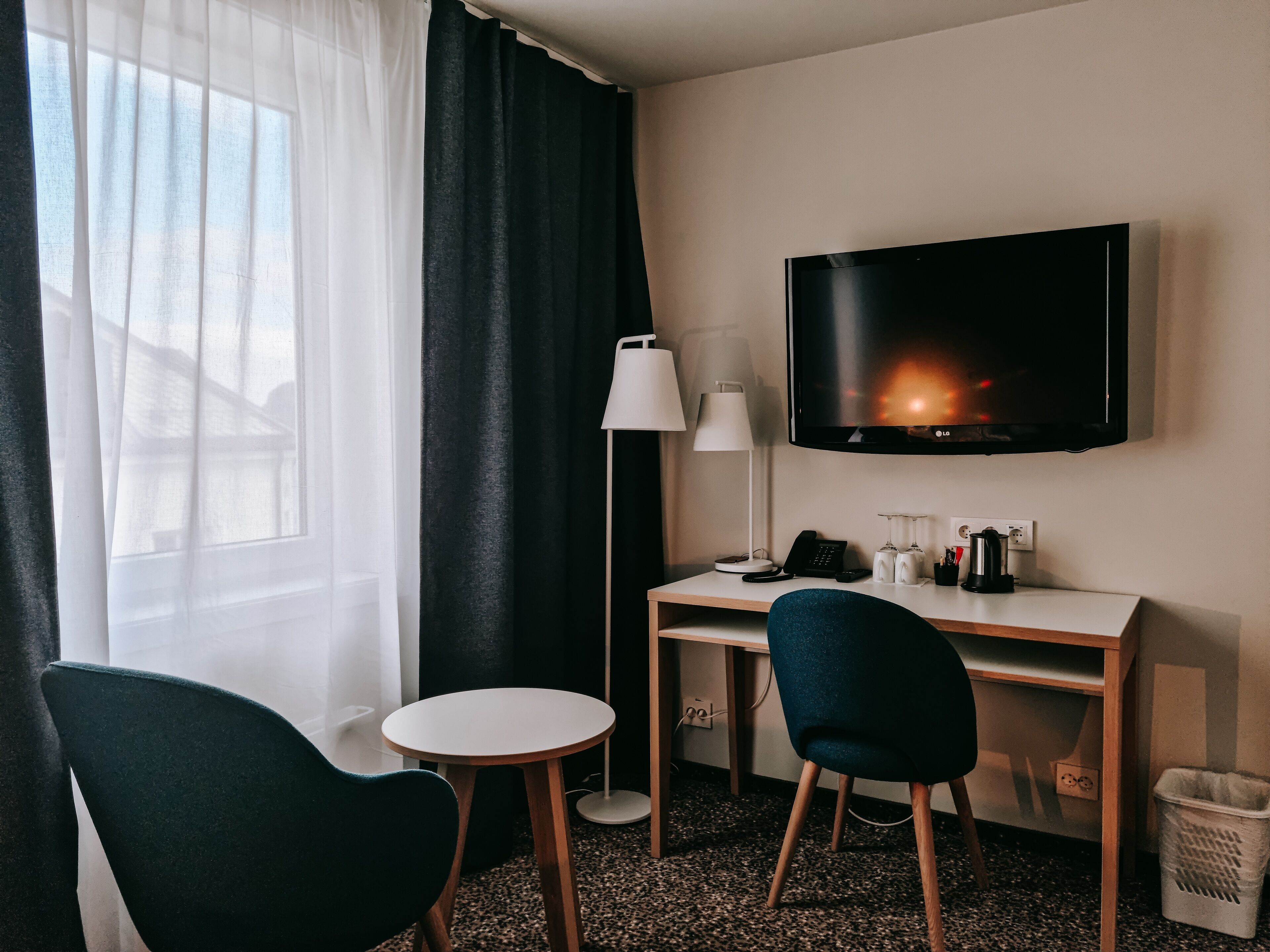 basic twin room | 1 bedroom, desk, cots/infant beds, free wifi