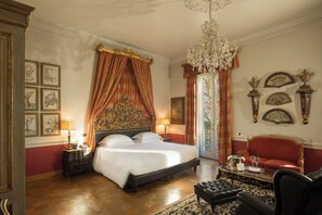 Suite | Premium bedding, down comforters, minibar, in-room safe - Hotel de la Ville - Small Luxury Hotels of the World (Monza)