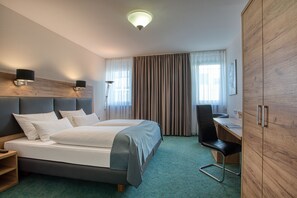 1 bedroom, desk, laptop workspace, blackout curtains
