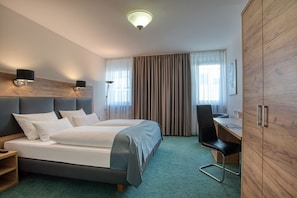 1 bedroom, desk, laptop workspace, blackout curtains