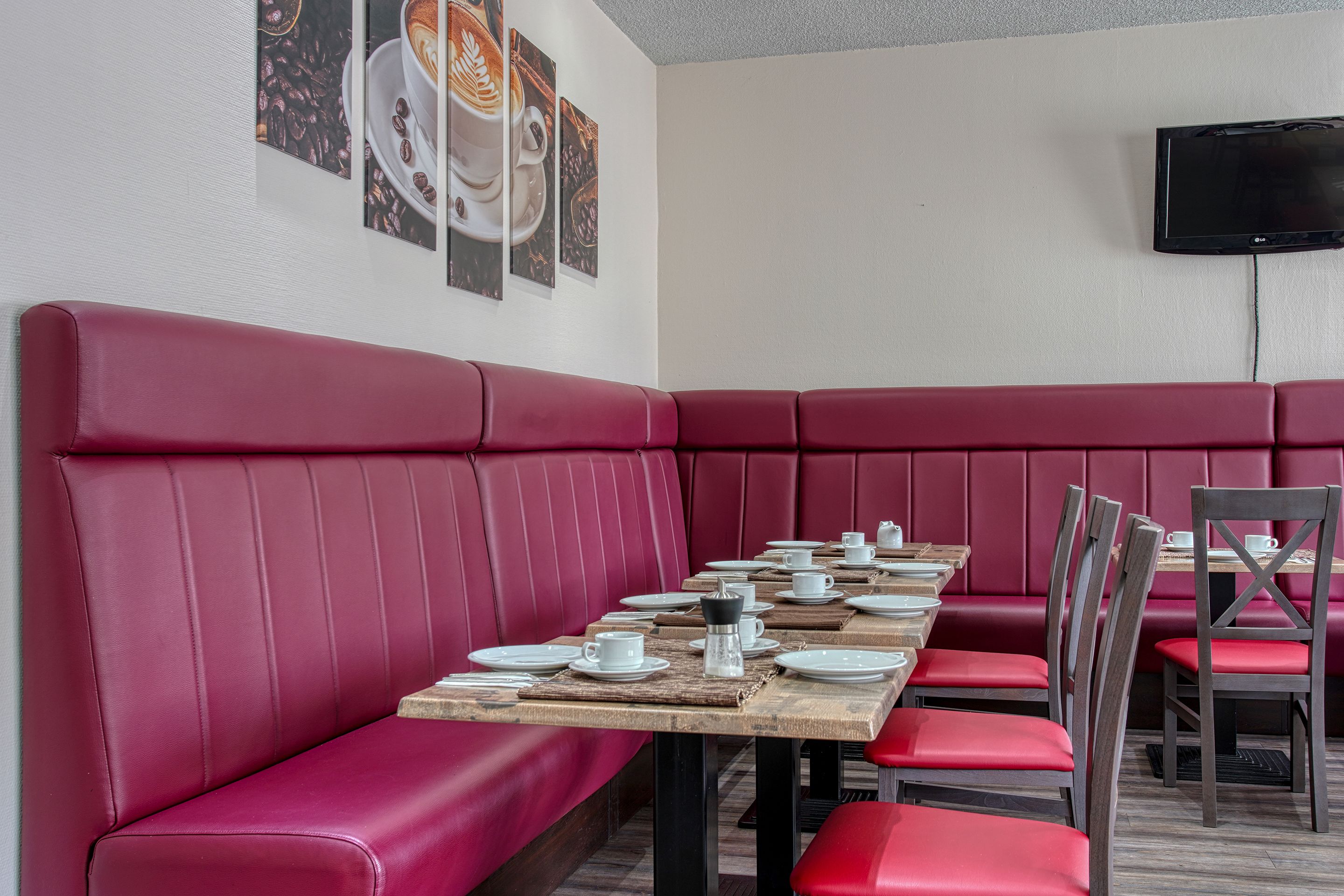 daily buffet breakfast (eur 14.9 per person)