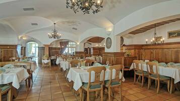 Mittagessen und Abendessen