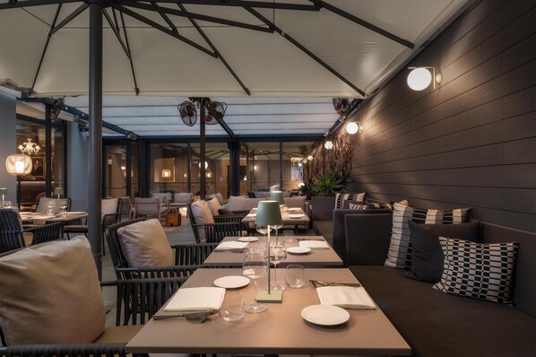 Bar (en el alojamiento)