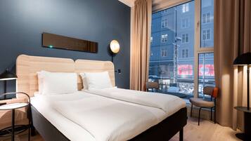 Blackout curtains, free WiFi, bed sheets