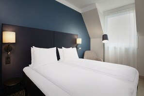 Cortinas blackout, Wi-Fi de cortesia, roupa de cama