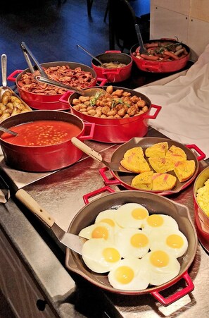 Tägliches inbegriffenes Frühstücksbuffet