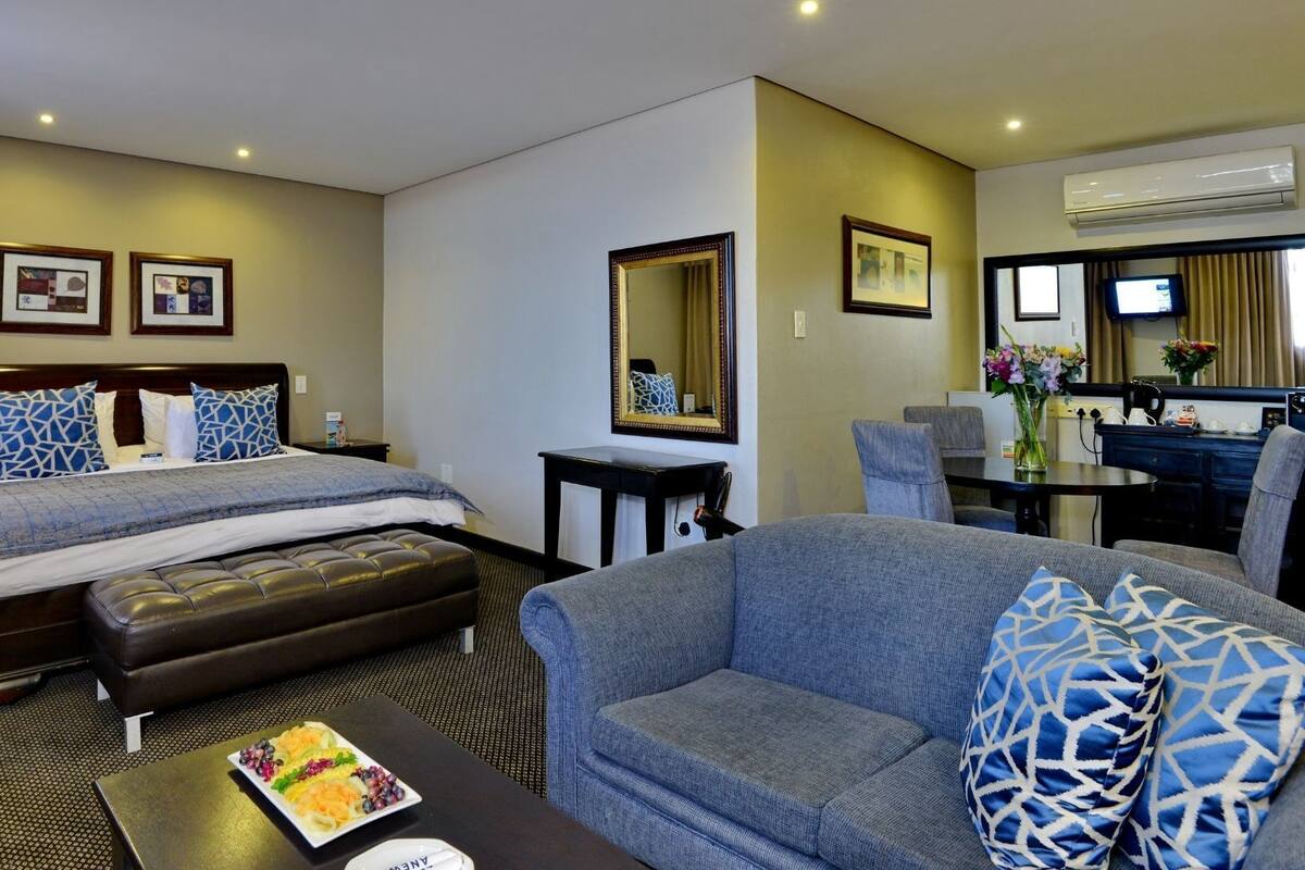 ห้องเอ็กเซกคิวทีฟ | เครื่องนอนระดับพรีเมียม, เตียง Select Comfort, มินิบาร์
