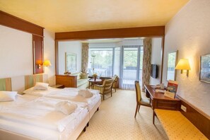 Een minibar, een kluis op de kamer, een strijkplank/strijkijzer