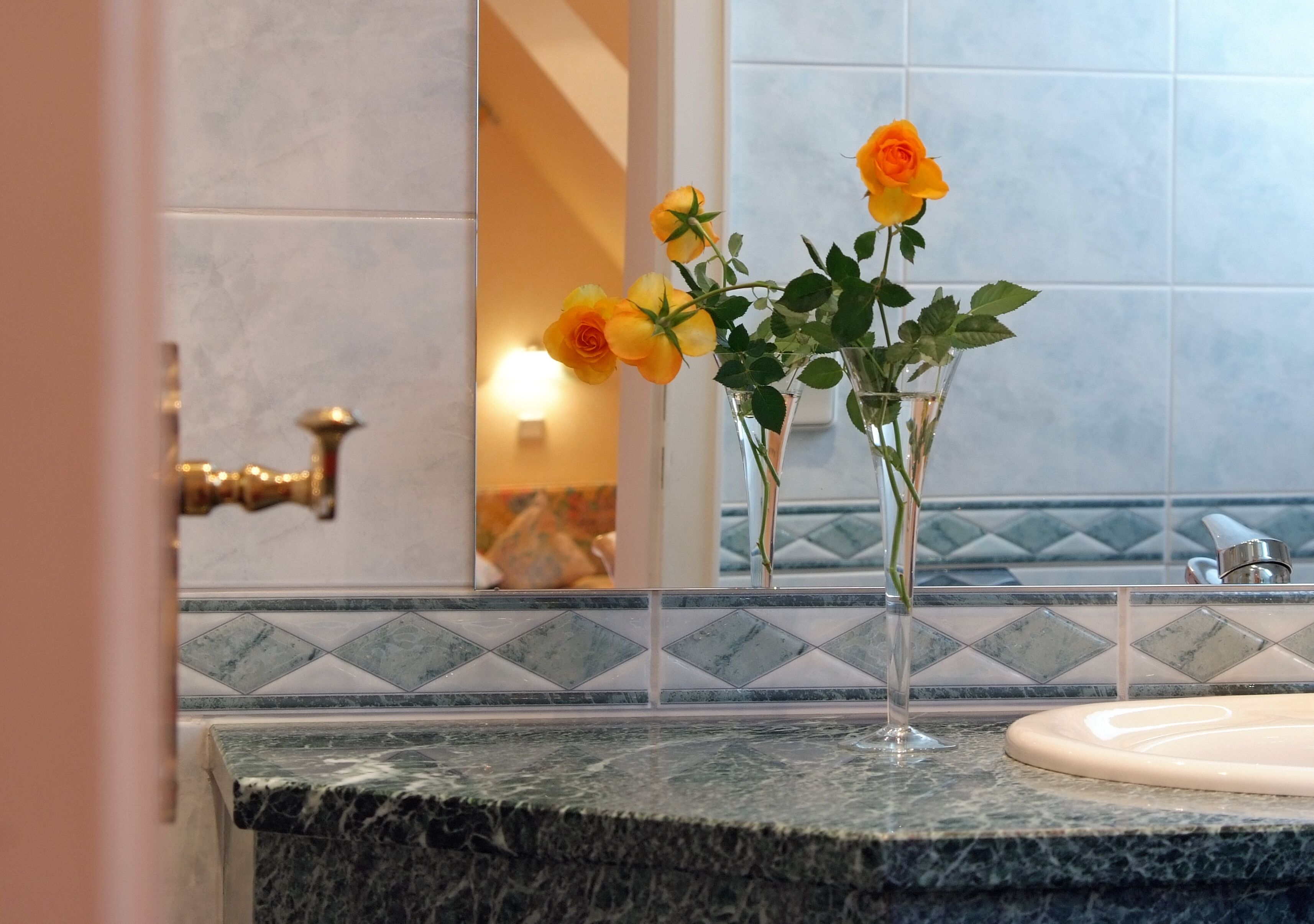 classic double room | bathroom | free toiletries, hair dryer, towels, soap