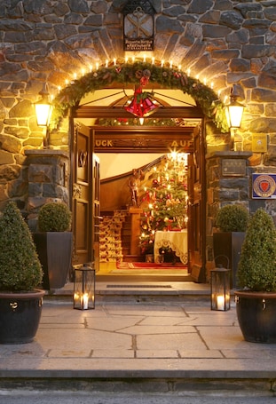 Fassade der Unterkunft. Das Jagdhaus Waldidyll Hotel Bed und Breakfast