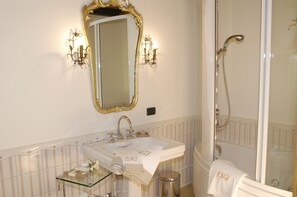 Bathroom - Locanda dei Mai Intees (Azzate)