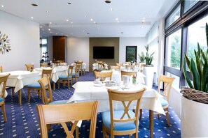 Breakfast area - Parkhotel Hammerberg (Stolberg)