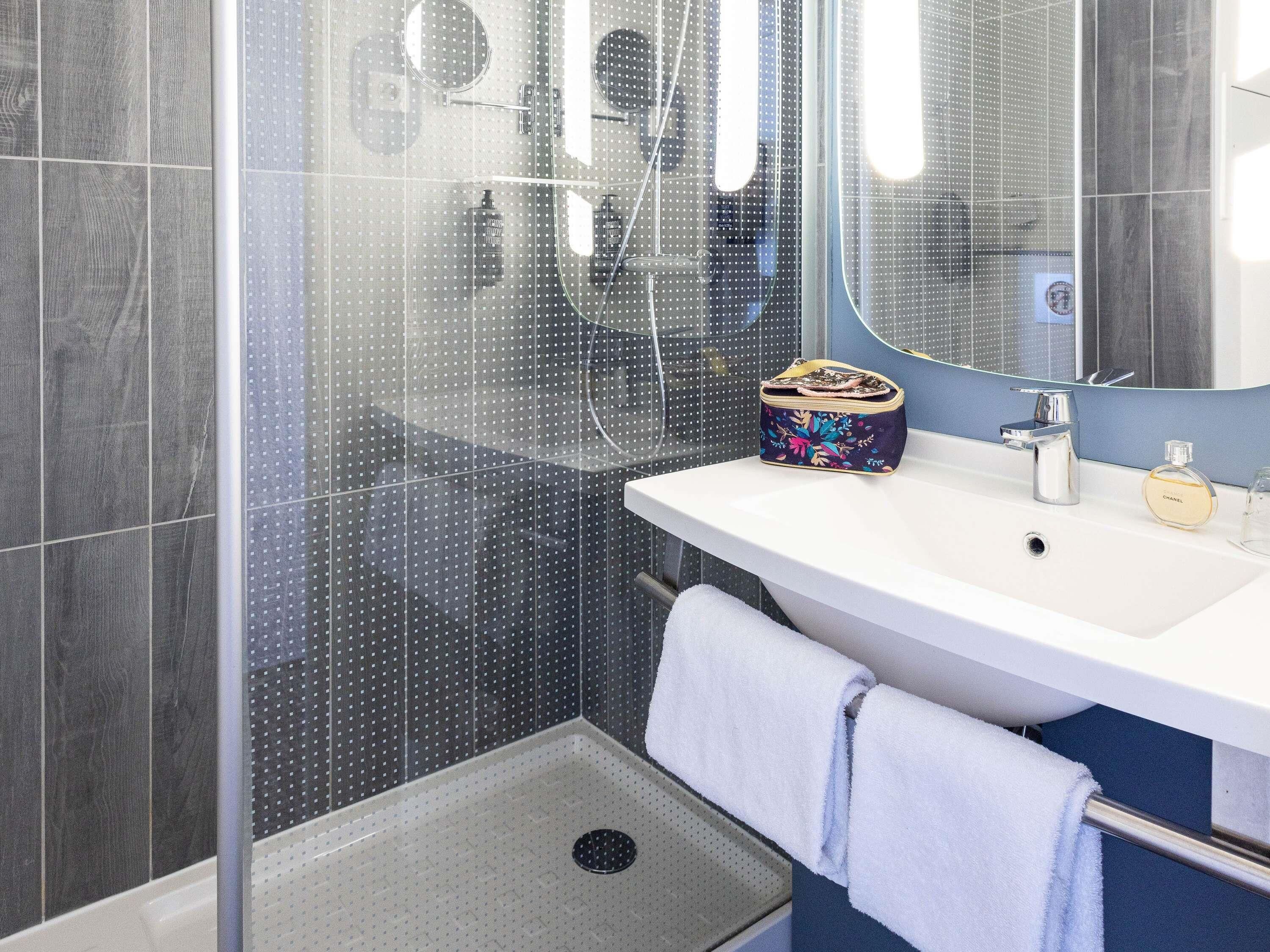 desk, laptop workspace, soundproofing, iron/ironing board