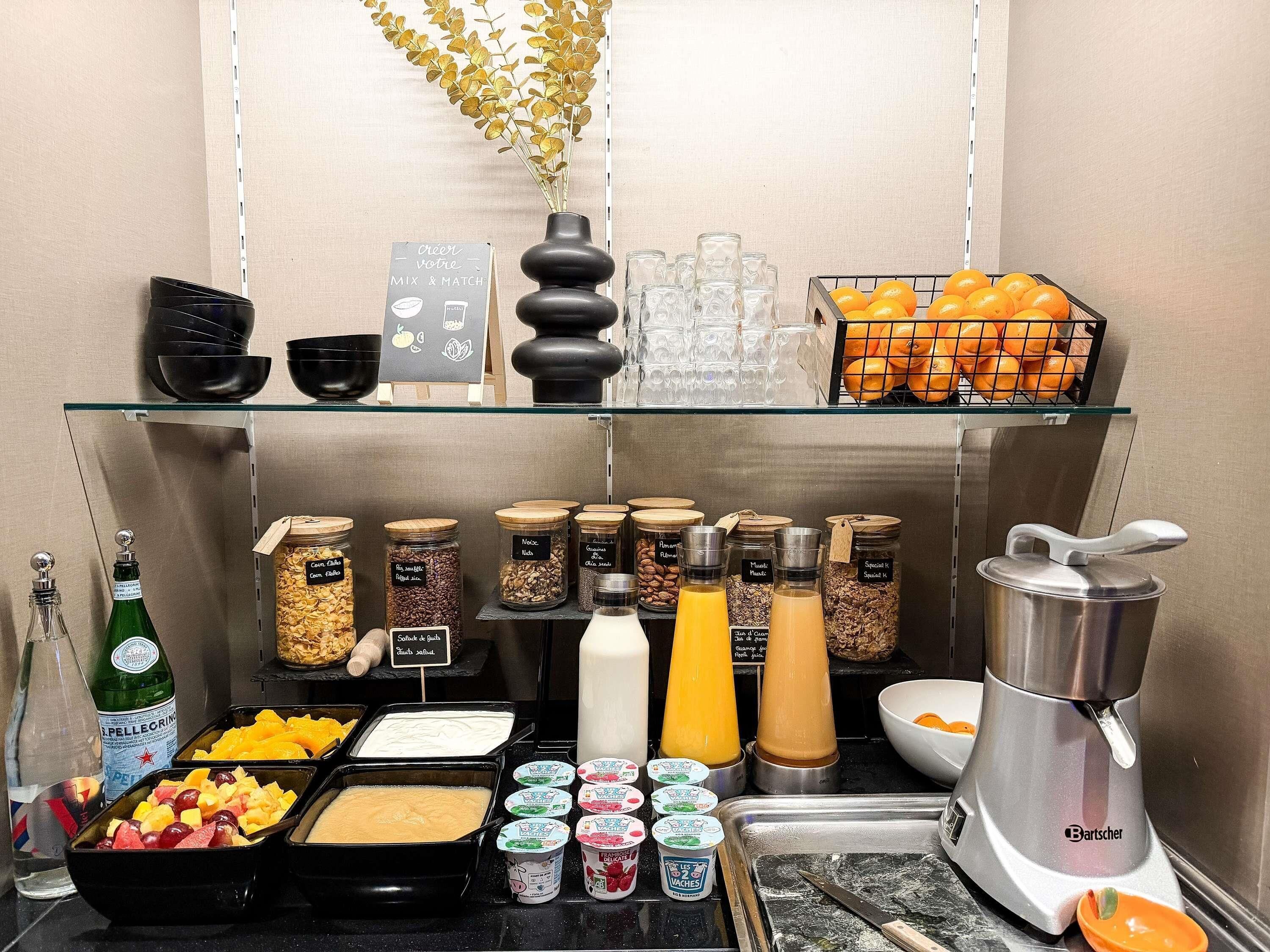 Se ofrece un desayuno bufé los fines de semana (por un coste adicional)